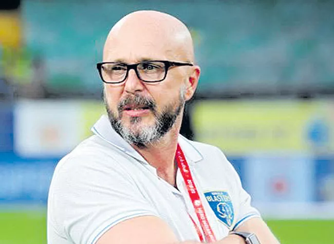 Kerala Blasters part ways with head coach Eelco Schattorie - Sakshi