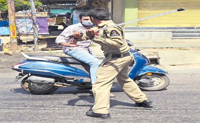 HYderabad Complete One Month Lockdown After Janta Curfew - Sakshi