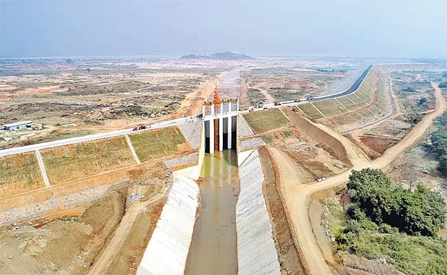 Godavari Waters Into Ranganayaka Sagar Today - Sakshi