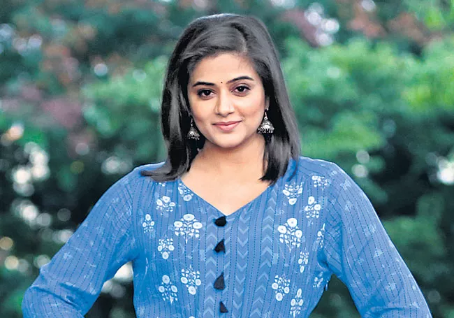  priyamani new web series  title is Ateet - Sakshi