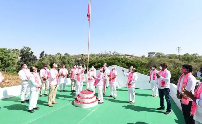 TRS Formation Day: CM KCR Hoist Party Flag at Telangana Bhavan - Sakshi