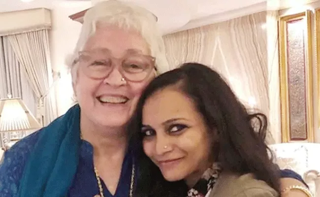 Nafisa Ali Niece Second Covid 19 Warrior To Donate Plasma Karnataka - Sakshi