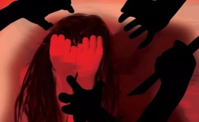 19 Year Old Man Molested On 8 Year Girl In Uttar Pradesh - Sakshi