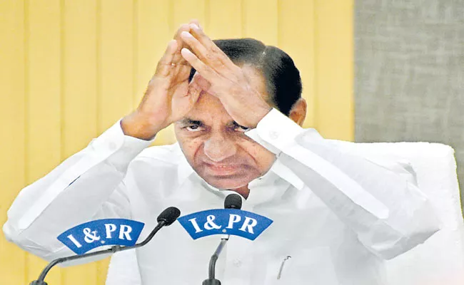 CM KCR Said That The Cut Off Wages Will Be Paid Back To The Sanitation Staff - Sakshi