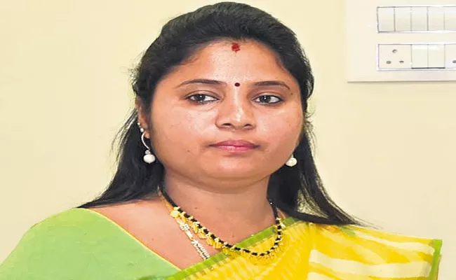 AP Government assistance to every tribal family - Sakshi