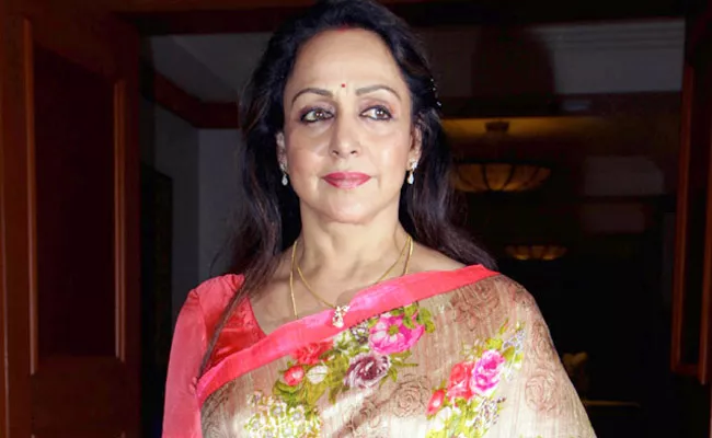 Hema Malini Wedding With Jitendra Stopped By Dharmendra - Sakshi