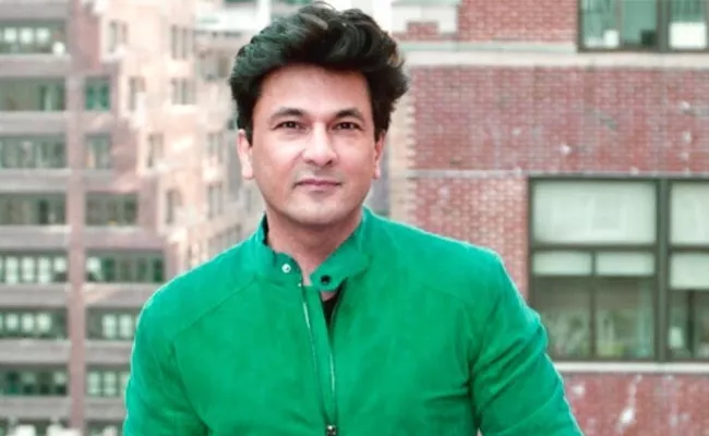 Chef Vikas Khanna Honored With Action Hero Award By Children Hope India - Sakshi