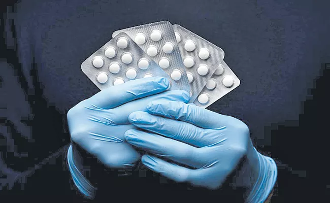 Medical and Health Ministry has distributed 74 lakh hydroxychloroquine pills - Sakshi