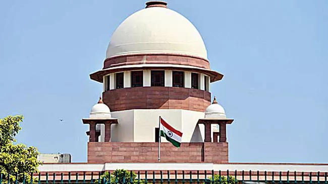 Supreme Court issues dress code for lawyers without coats and gowns - Sakshi