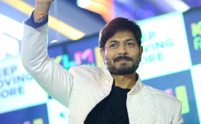 Bigg Boss 2 Winner Kaushal Manda Key Role In Aadi Movie - Sakshi