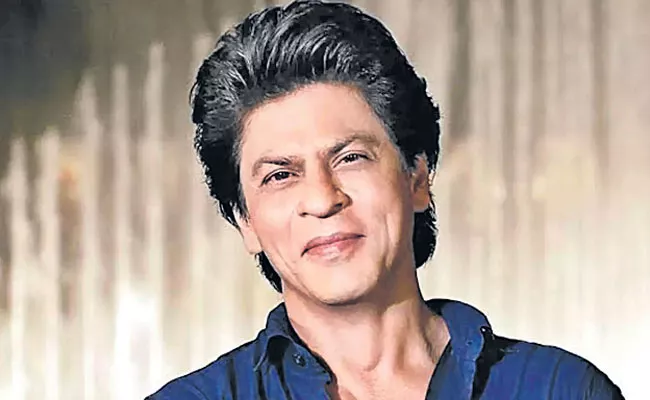 Shah Rukh Khan Becomes A Teacher And His Lockdown - Sakshi