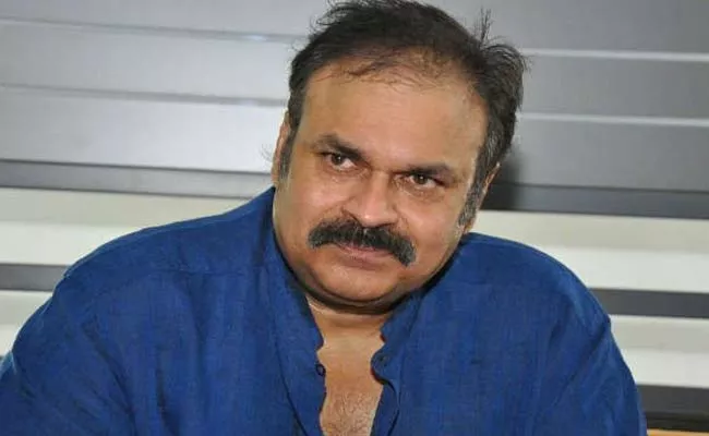 Actor Nagababu Controversial Tweet On Nathuram Godse - Sakshi