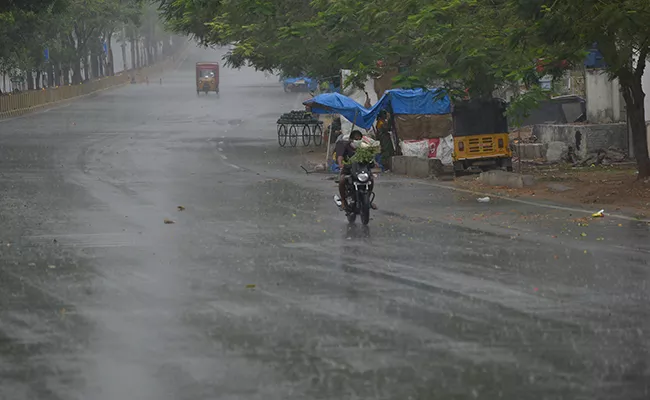 Rain Forecast Three Days In Telangana Says Metrology Department - Sakshi