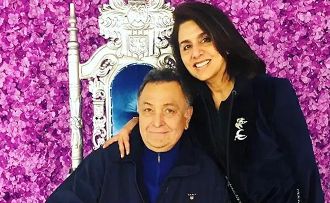 Neetu Kapoor Shares Fare well Note To Her Husband Rishi Kapoor - Sakshi