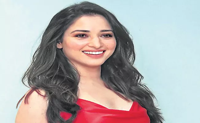 Learning Mother Tongue Sindhi In Lockdown Says Tamannaah - Sakshi