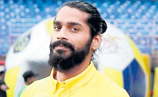 Sandesh Jhingan leaves Kerala Blasters - Sakshi