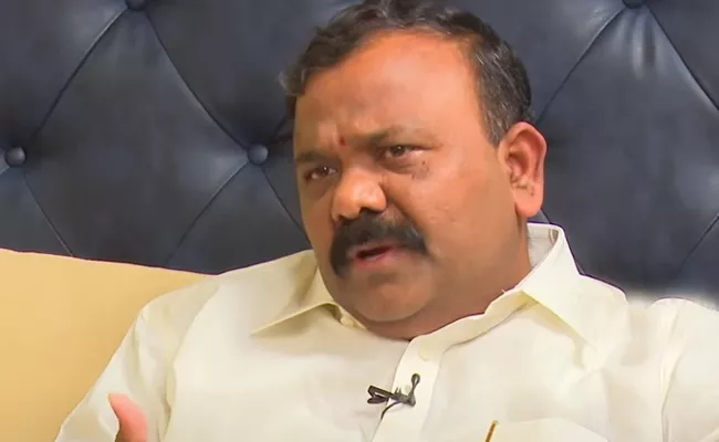 Yarapathineni Srinivasa Rao warns YSRCP Activists - Sakshi