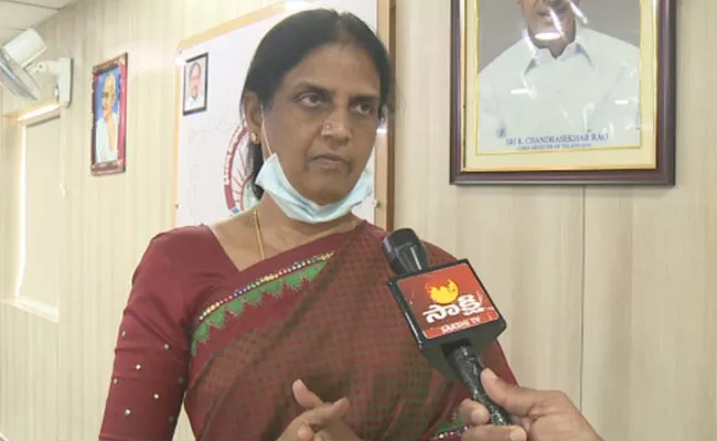 Minister Sabitha Indra Reddy Said Students Must Practice Social Distance - Sakshi