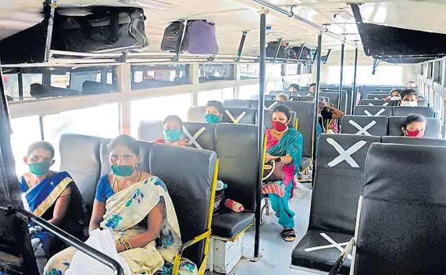 4 lakh people arrived to destinations via RTC buses in two days - Sakshi