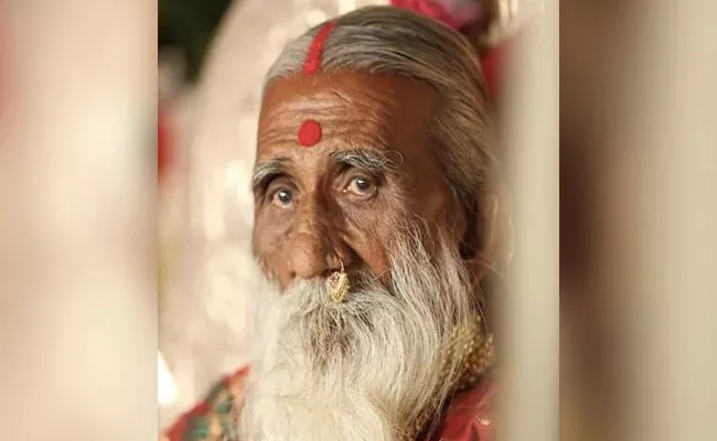 Yogi Prahlad Jani Survive Without Food, Water For 70 Years Passed Away - Sakshi