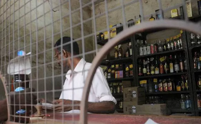 Liquor Shops In Kerala To Open From Tomorrow - Sakshi