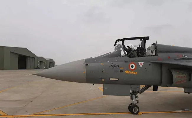 Air Chief Marshal RKS Bhadauria Flies In Tejas Fighter At Tamil nadu - Sakshi