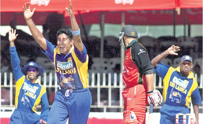 Great Innings Of Chaminda Vaas Against Zimbabwe In 2001 - Sakshi