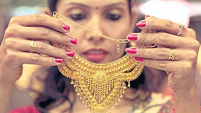 37 per cent women may turn first-time gold jewellery buyers - Sakshi