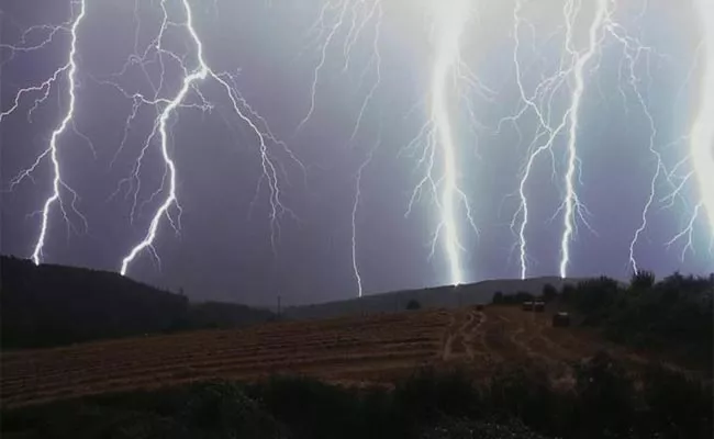 Thunderstorm High Alert In Andhra Pradesh 3 Districts  - Sakshi