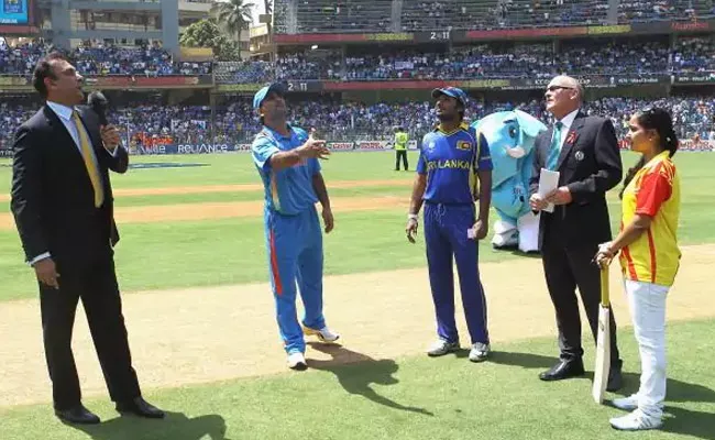 World Cup 2011 Final: Toss Confusion Dhoni Said Lets Another Flip - Sakshi