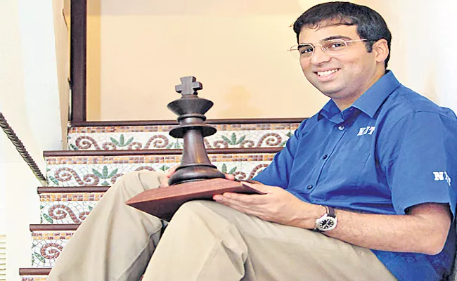 Viswanathan Anand Came To India After Three Months - Sakshi