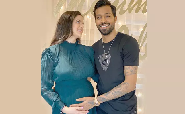 Hardik Pandya Announce Natasha Pregnant - Sakshi