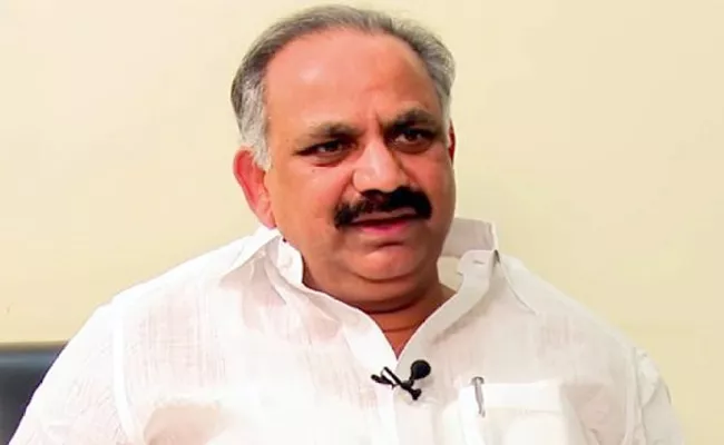 VMRDA Chairman Dronamraju Srinivas Fires On TDP Leaders - Sakshi