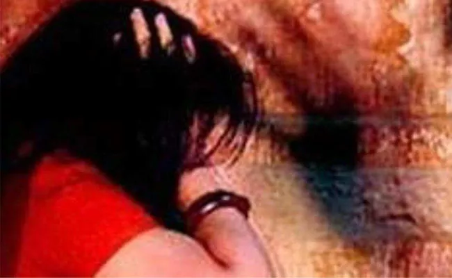 Girl molested By Man Pretext Of Marriage In Jharkhand - Sakshi