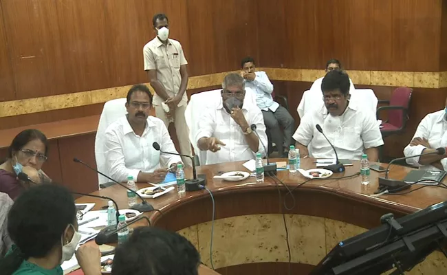 Ministers High Level Meeting On Visakha Gas Leakage Incident - Sakshi