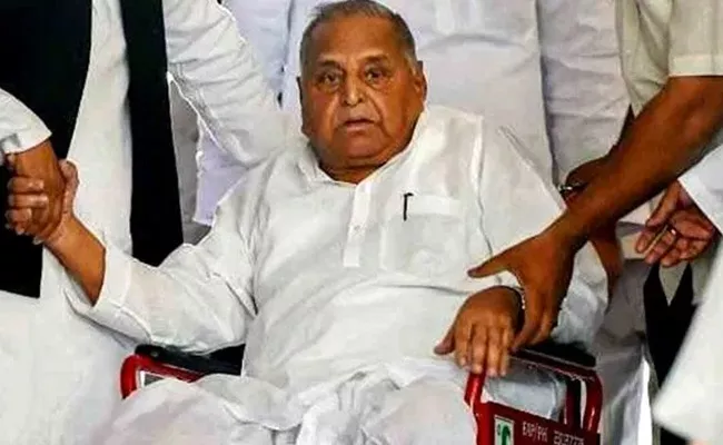 Samajwadi Party Founder  Mulayam Singh Yadav Hospitalised - Sakshi