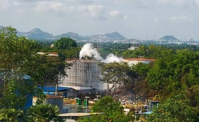 High Power Committee to Investigate Visakha Gas Leak - Sakshi