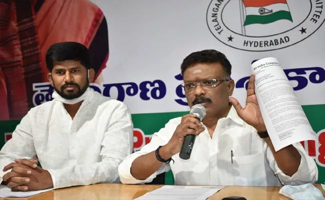 Congress Party Writes Open Letter To CM KCR Over Gulf Workers In Hyderabad - Sakshi