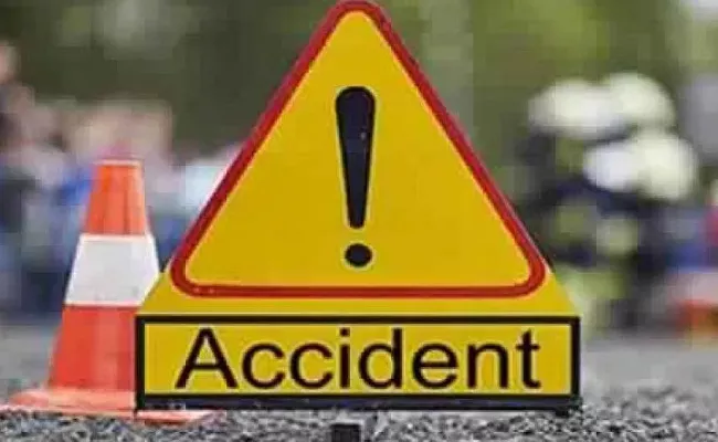 Three Friends Lost Breath In Road Accident At Chevella - Sakshi