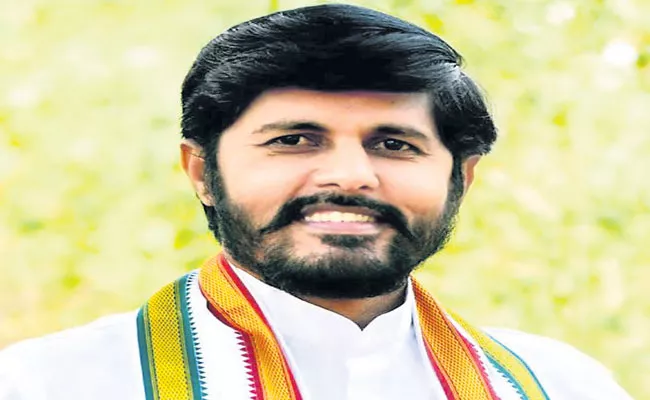 Poojala Harikrishna Appointed As PCC Spokesman - Sakshi