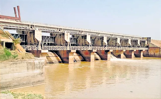 Water release to Godavari Delta - Sakshi