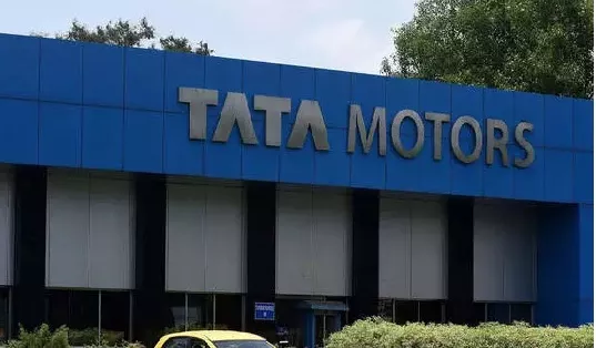 Can fin homes zoom- Tata motors down - Sakshi