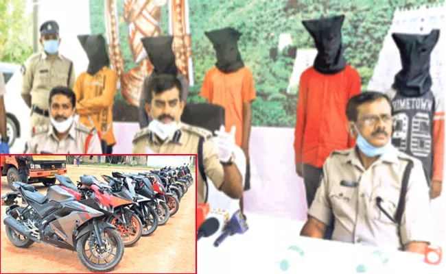 Two Wheelers Robbery Gang Held in Tirupati - Sakshi