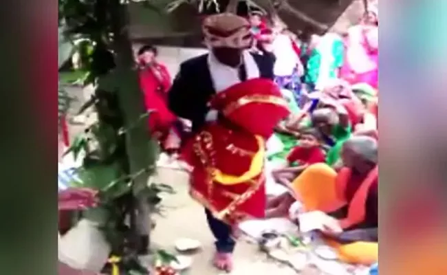 UP Man Marries Wooden Effigy On 90 Year Old Father Last Wish - Sakshi