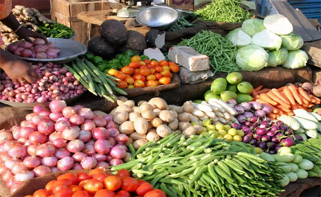 Vegetable Prices Increasing Exponentially Due To Lack Of Imports - Sakshi