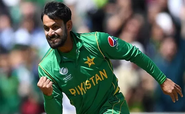 Mohammad Hafeez Says He Got Negative In Coronavirus Test For 2nd Opinio - Sakshi