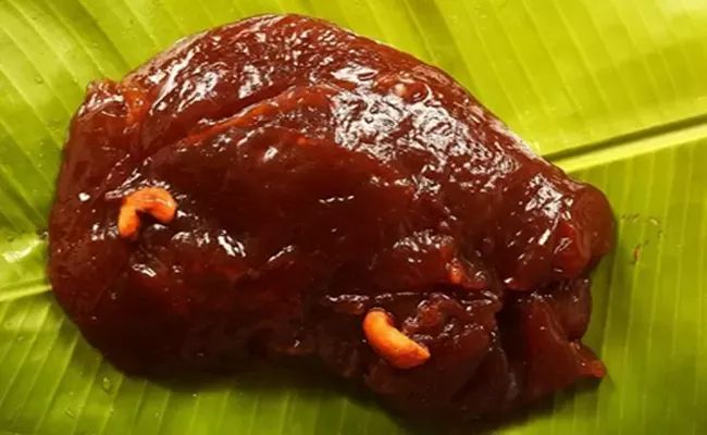 COVID19:Tirunelveli Iruttu Kadai Halwa owner dies after testing positive  - Sakshi