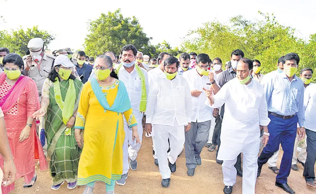 Tangedu Vanam Park Opened By Forest Minister Indrakaran Reddy - Sakshi