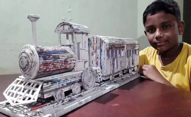 Kerala Boy Creates Train Model Using Newspaper And Glue - Sakshi