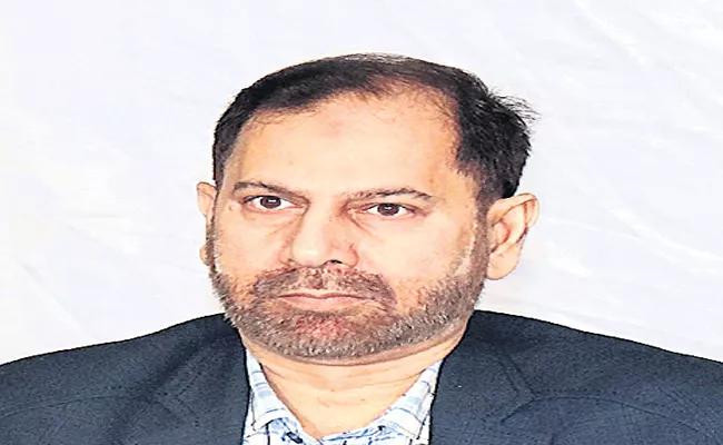 Inter Board Secretary Syed Umar Jalil Sent Notice To District Education Officer - Sakshi